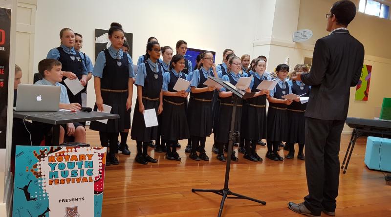 click on photo to return to Rotary Club Photo menu