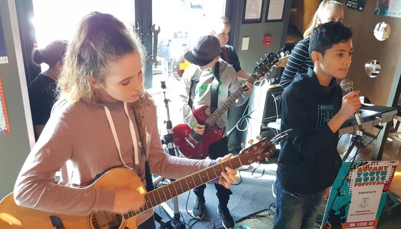 click on photo to return to Rotary Club Photo menu