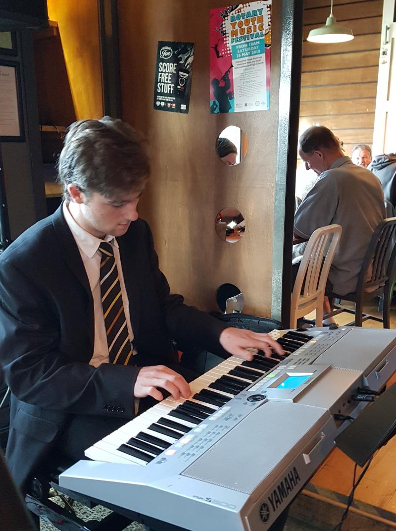 click on photo to return to Rotary Club Photo menu