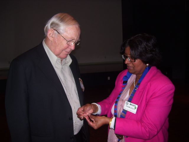 click on photo to return to Rotary Club Photo menu