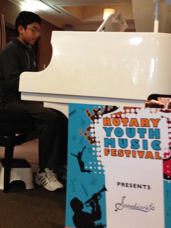 click on photo to return to Rotary Club Photo menu