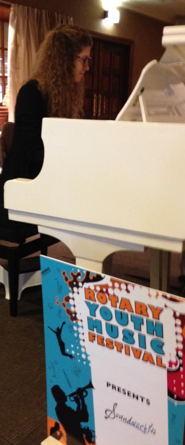 click on photo to return to Rotary Club Photo menu