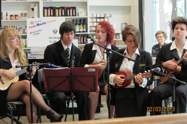 click on photo to return to Rotary Club Photo menu